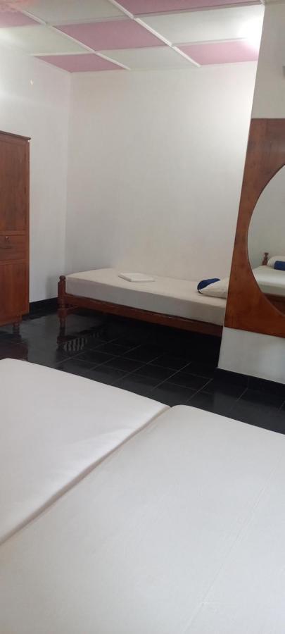 Ocean View Tourist Guest House At Negombo Beach Near The Airport Eksteriør bilde