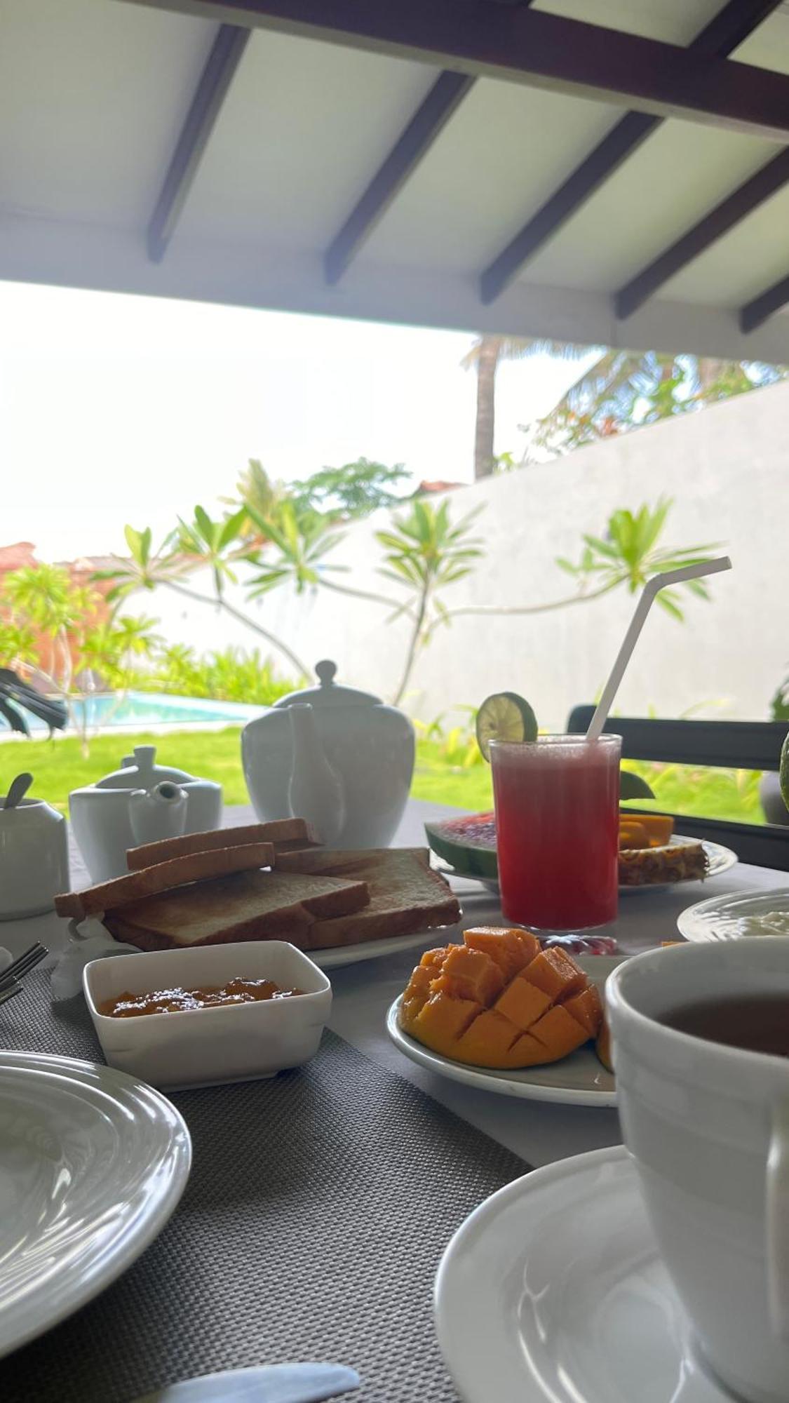 Ocean View Tourist Guest House At Negombo Beach Near The Airport Eksteriør bilde