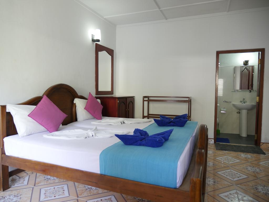 Ocean View Tourist Guest House At Negombo Beach Near The Airport Eksteriør bilde